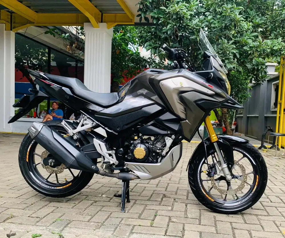 Honda CB150X 2024
