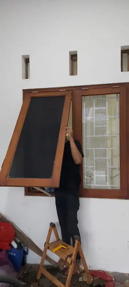Kaca film jendela rumah & kacafilm pintu kantor oneway satu arah murah