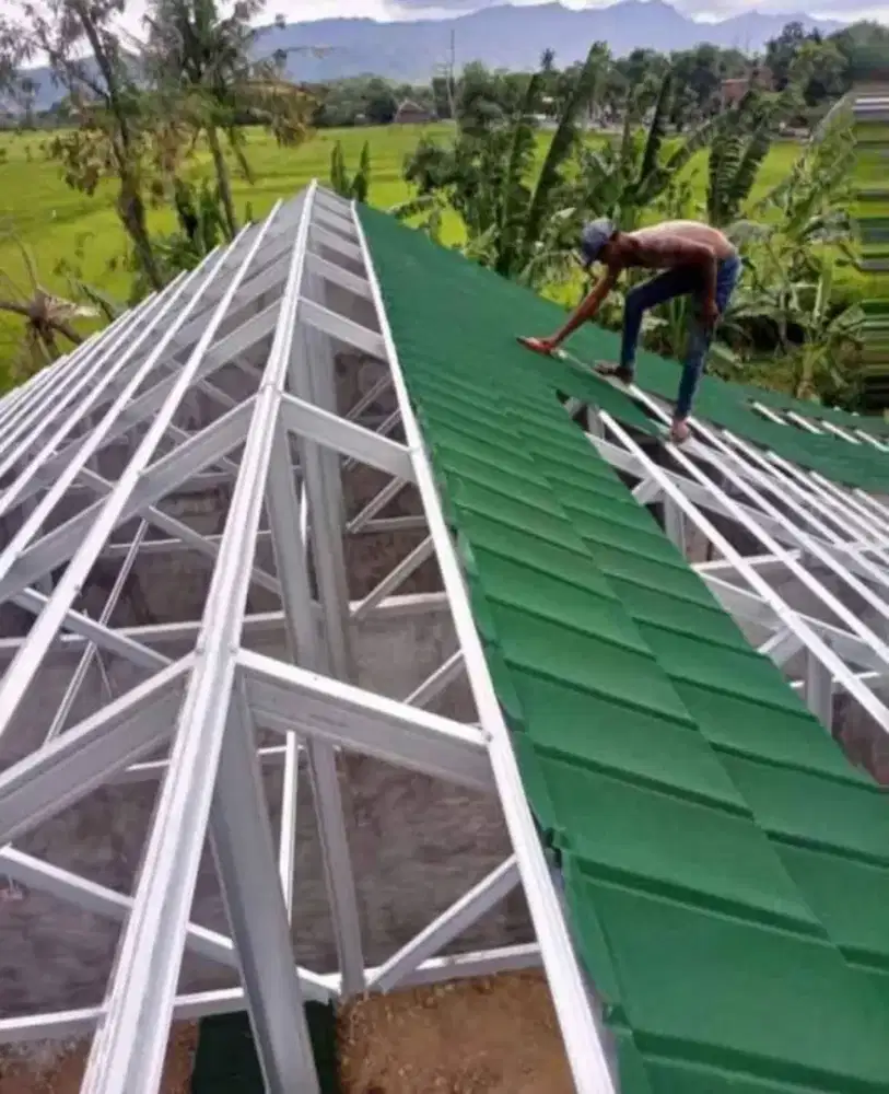 Bajaringan dan atap galvalum