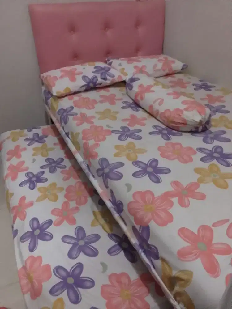 Kasur atas bawah spring bed
