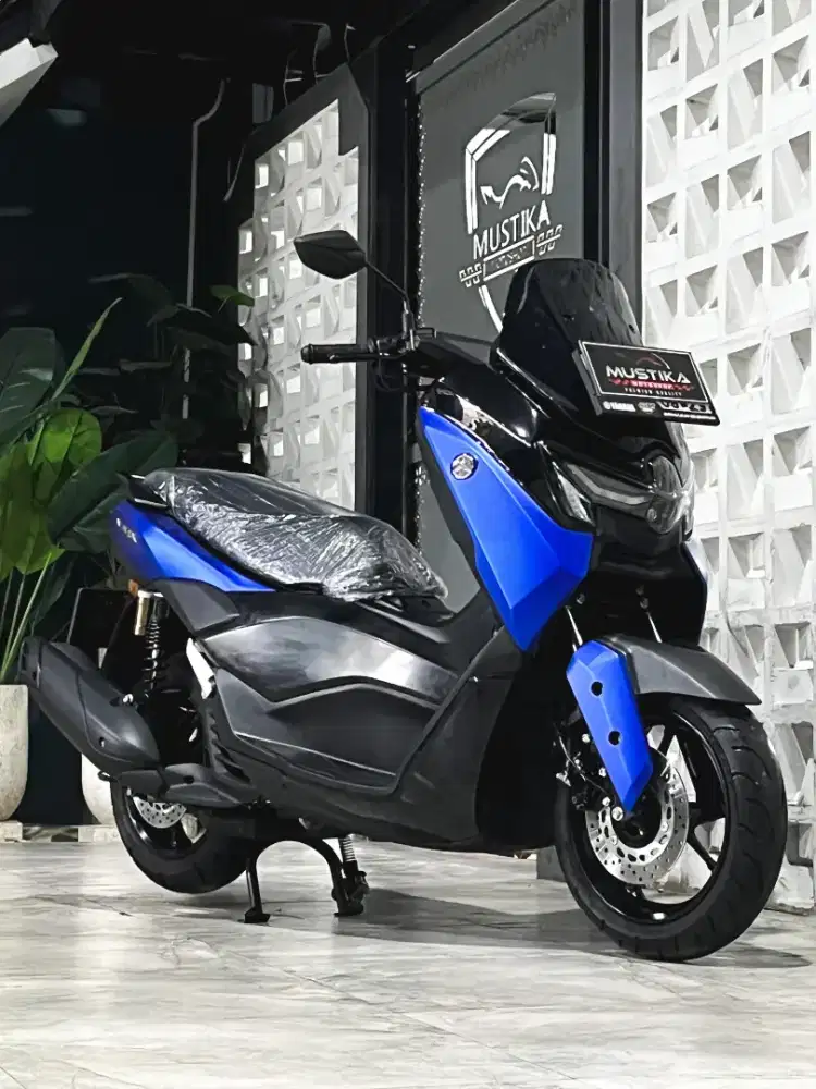 Yamaha Nmax Neo 2024 Black. Odo 8rb. DANNY Mustika Motor Sulfat