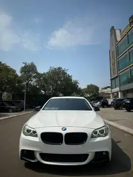 BMW 528i F10 Mesin N20) 2012