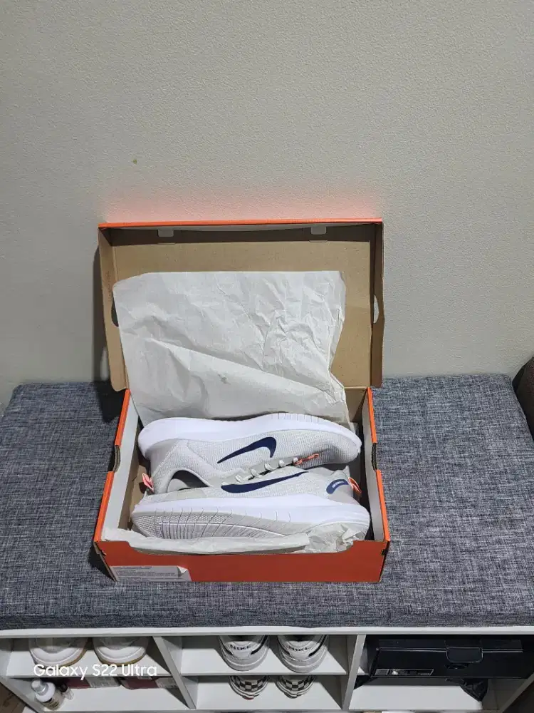 NIKE Flex Experience RN12 Running