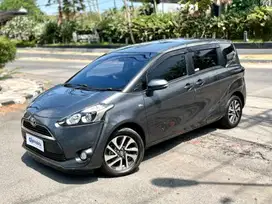 TOYOTA SIENTA 1.5 V BENSIN MATIC 2017