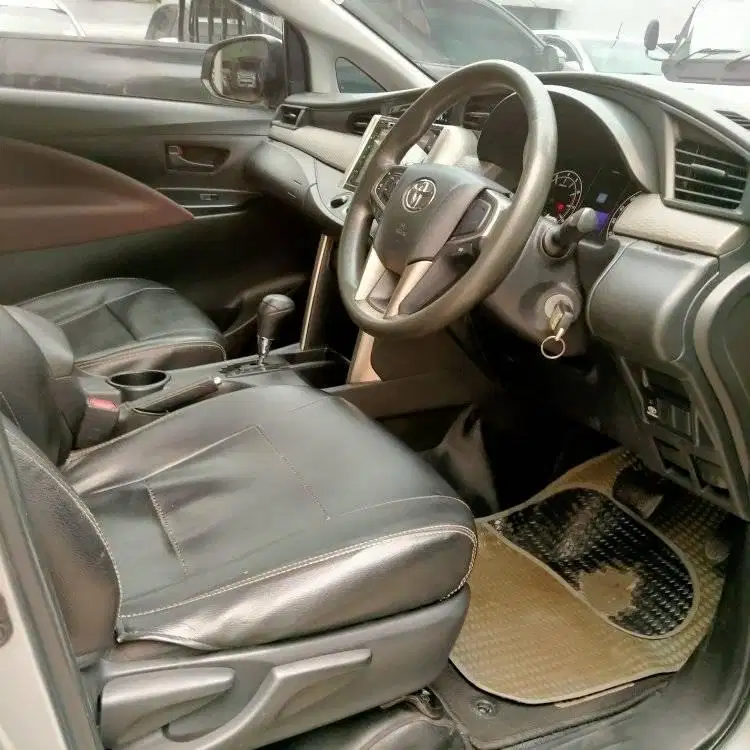 TOYOTA INNOVA G 2.0 AT 2021
