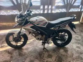 Yamaha. vixion 2012  tgn 1 seperti baru PJK aman lkp