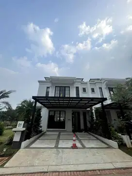 Rumah pertama di Indonesia yang memiliki fasilitas mini golf,