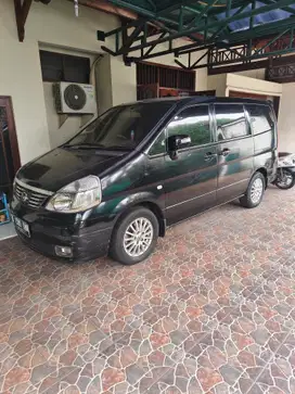 Nissan Serena 2011 Bensin