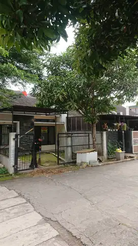 Dikontrakan Rumah 6 Kamar Dekat Telkom University