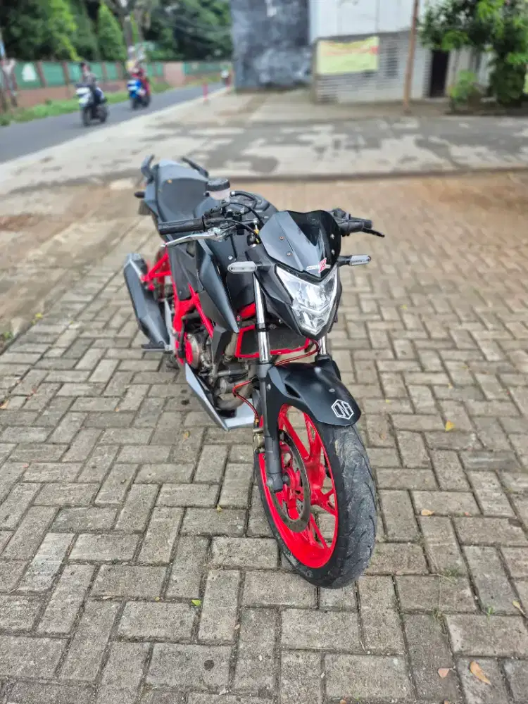 Honda CB150R se tahun 2017 pajak hidup panjang