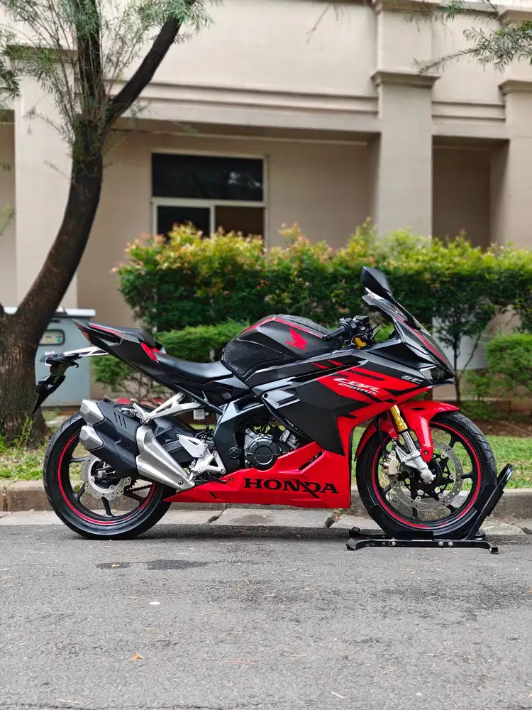 HONDA CBR250RR ABS SP QS GREY RED 2023 KM LOW PAJAK PANJANG MULUS