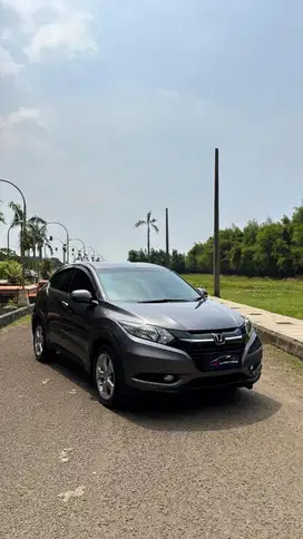 Honda HRV E Cvt 2017 Matic Service Full Record Pajak Panjang