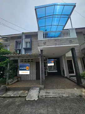 Dijual cepat rumah cantik elegant dalam cluster kekinian legenda wisat