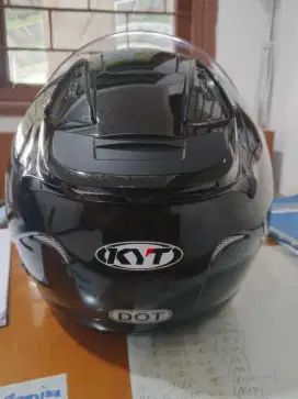KYT Plat R size L Mulus Lengkap