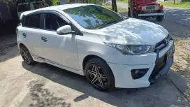YARIS TRDS MANUAL 2015