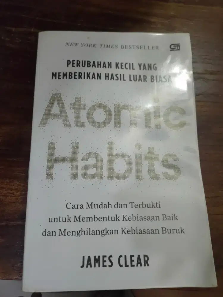 Buku non fiksi atomic habit