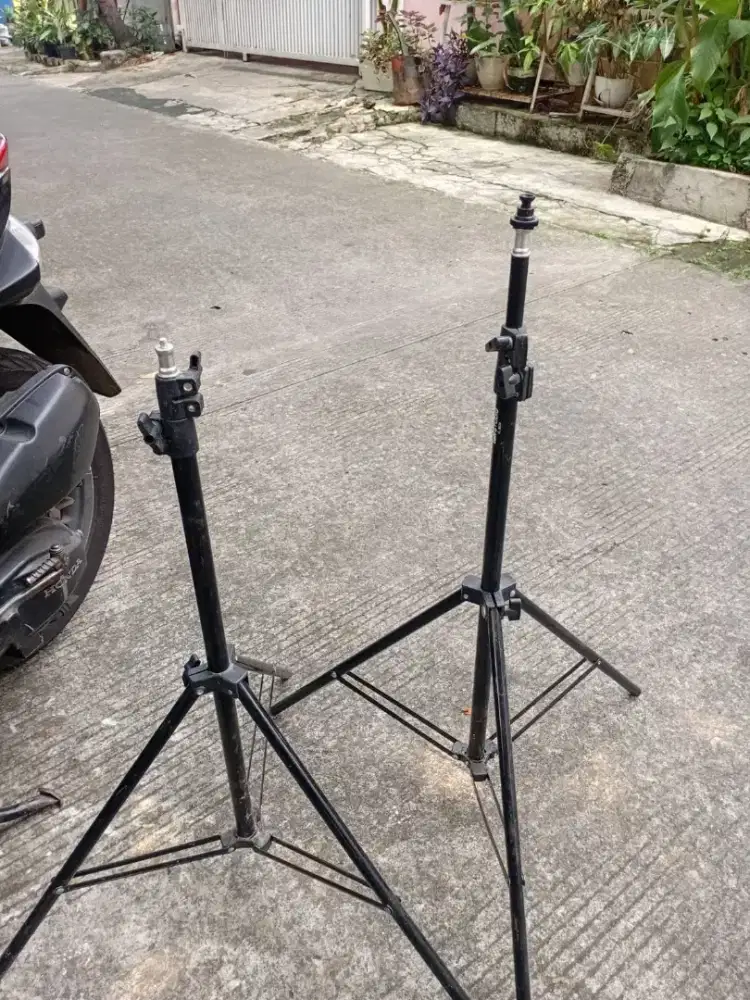 Tripod dapat 2 unit