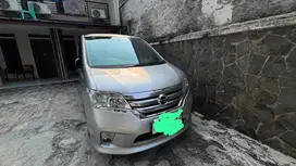 Nissan Serena HWS 2013 Silver Nissan HWS 2014 2012 Jual cepet bu