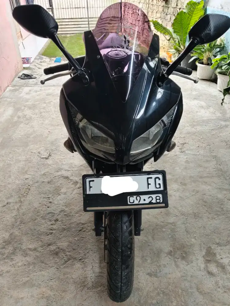 CBR 150 R  2015