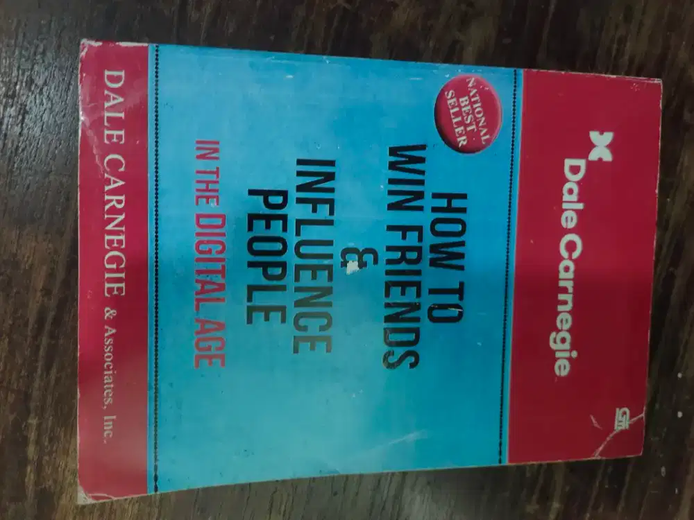 Buku komunikasi orang