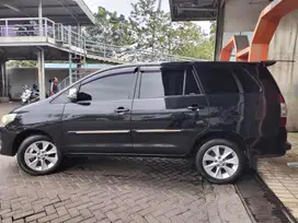 Toyota Kijang Innova 2012 Bensin