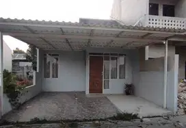 Rumah di Cluster D Andalusia, daerah Setu Kota Bakti Jaya Tang-Sel