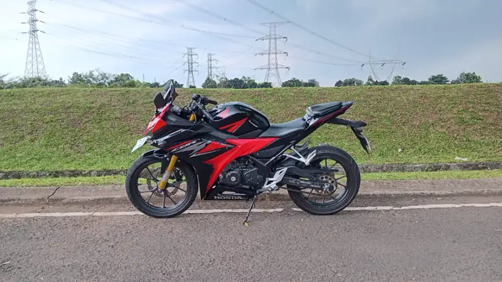 Honda CBR150R facelift good condition 2019