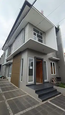 Dijual Rumah Minimalis Siap Huni di Mekarwangi