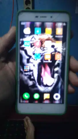 Jual hp redmi 4A, tinggal pakai, batrei kuat Rp 80rb.