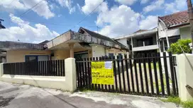 DIJUAL RUMAH UTAMA DAN PAVILIUN DAERAH KOTA JEMBER