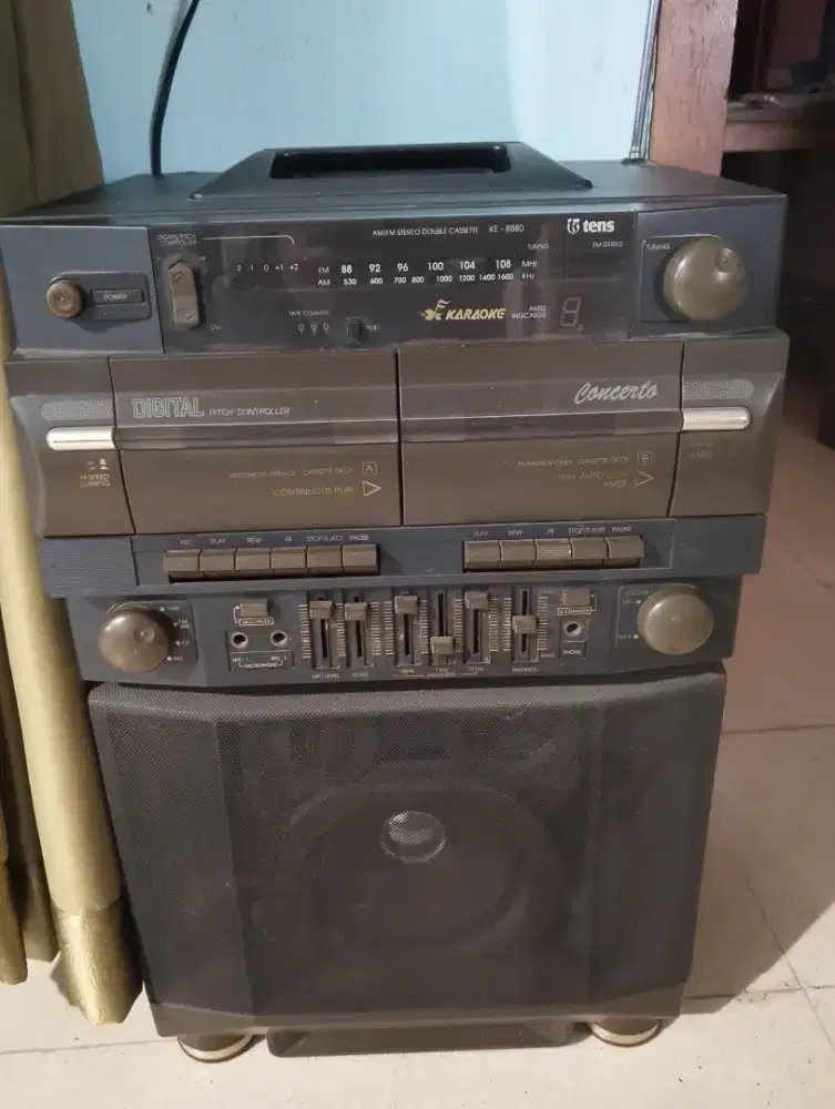 Tape Deck Tens Concerto