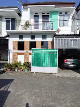Jual rumah di perum toursainahills