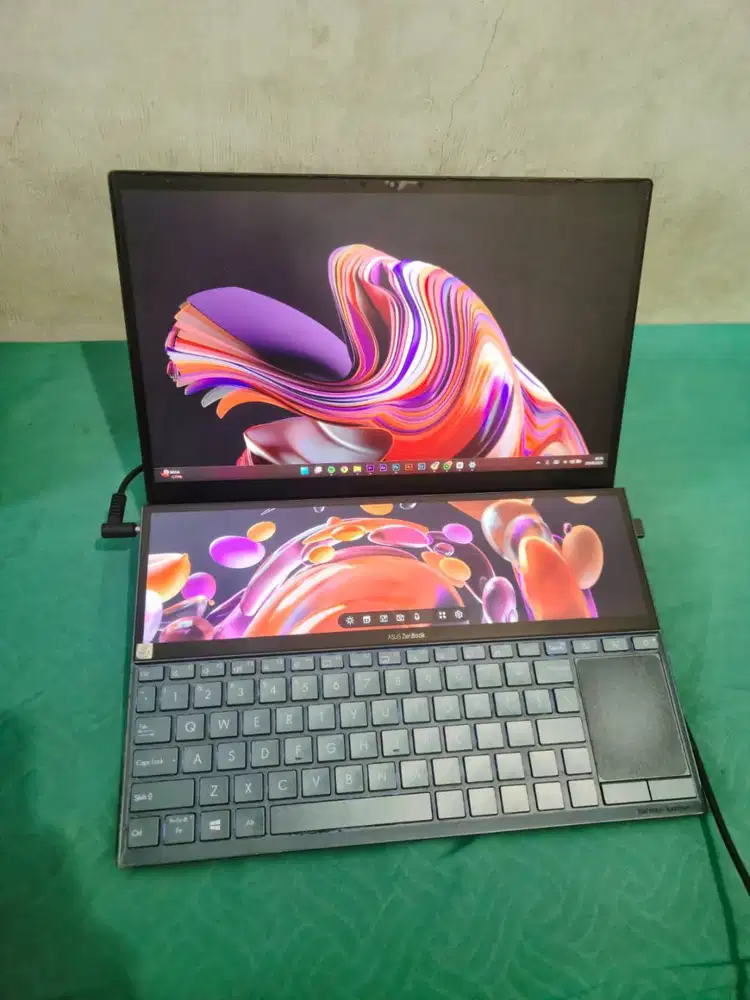 Laptop Asus Zenbook Duo UX481FL