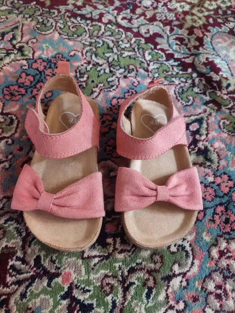 Sandal tali anak HnM pink