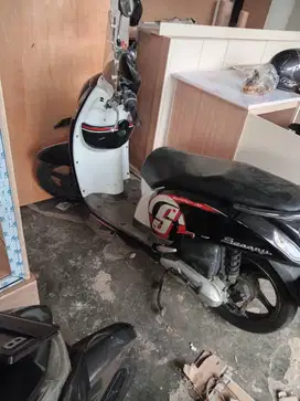 Scoopy 2016 lengkap