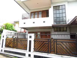 RUMAH 2 LANTAI PASAR MINGGU DEKAT STASIUN PASAR MINGGU