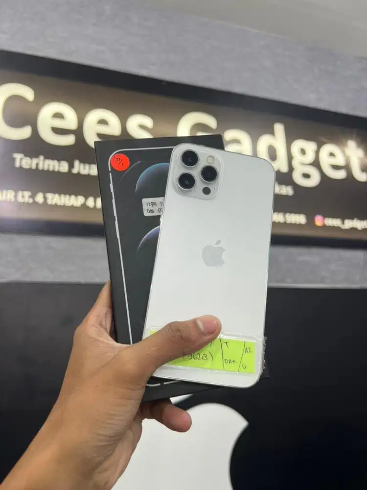 IPHONE 12 PRO MAX 128GB SILVER FULLSET INTER BEA CUKAI 2ND