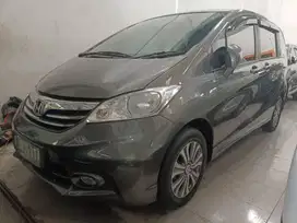 Honda Freed E PSD at 2013 DP 20jt