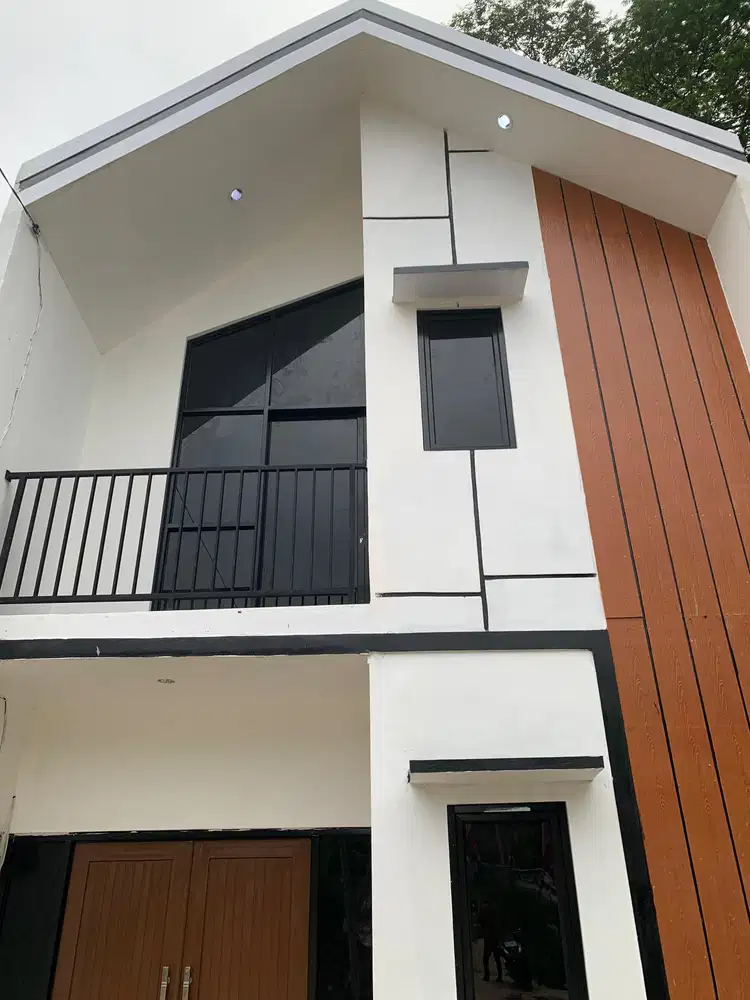 Rumah 2 lantai dengan 3 kamar tidur dan 1 kamar mandi free design