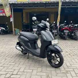 YAMAHA GRAND FILANO LUX 2023
