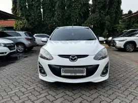3JT MAZDA 2 R HB AT 2013 UPGRADE RZ WHITE EDITION !!