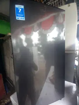 Dijual kulkas 1 pintu Aqua normal