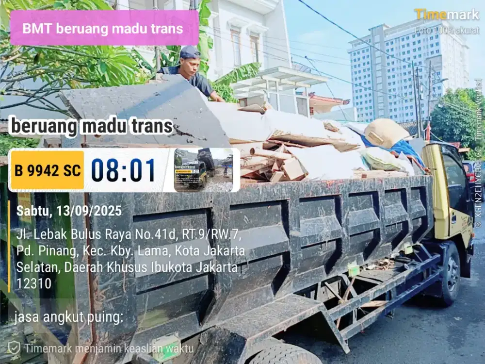 Jasa buang puing pengurugan tanah