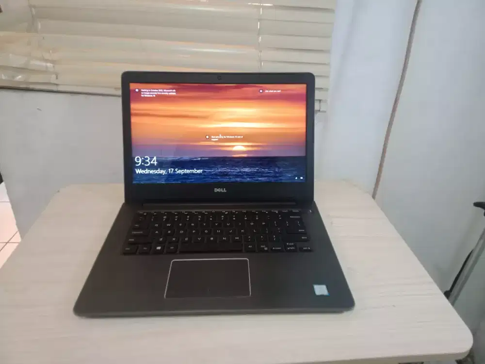 Dell i3 Gen7 RAM8GB SSD Slim / tipis
