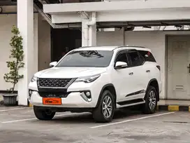 Toyota Fortuner 2.4 VRZ Diesel 4x2 Automatic 2016 Putih