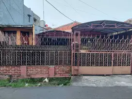 RUMAH JUAL HITUNG !! CIPINANG MUARA COCOK BUAT KOST -KOSAN
