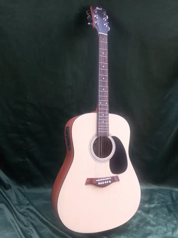 Gitar akustik elektrik cort