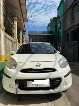 Nissan March 2013