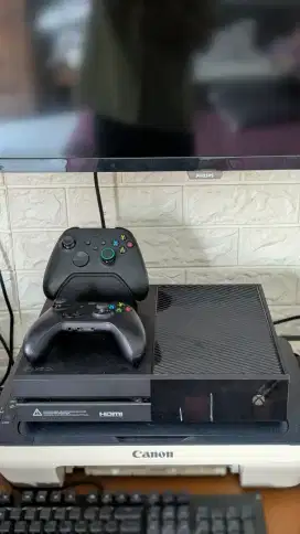 XBOX One Edisi Tom Clancy's The Division 1TB