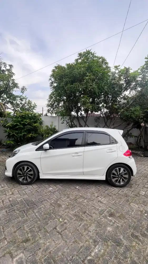HONDA BRIO TIPE RS TERINGGI